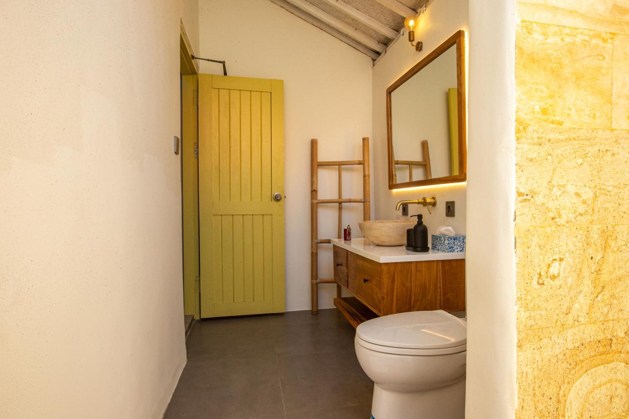 La Roja Bungalows Batununggul ภายนอก รูปภาพ