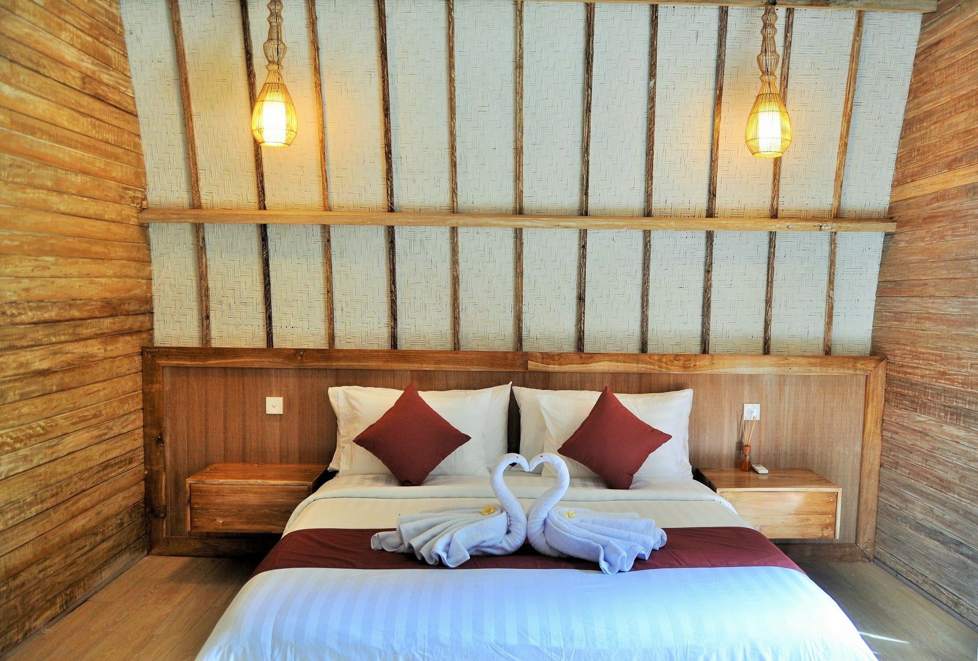 La Roja Bungalows Batununggul ภายนอก รูปภาพ